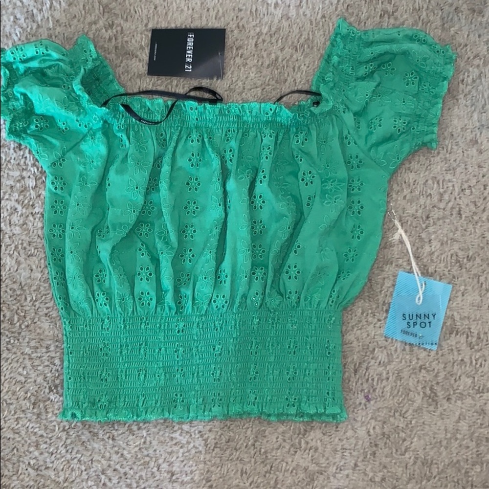 Crop top